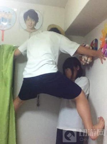 球球大作战什么是壁咚 各种壁咚姿势图欣赏